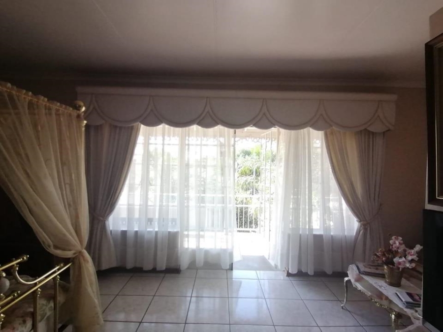 9 Bedroom Property for Sale in West End Northern Cape